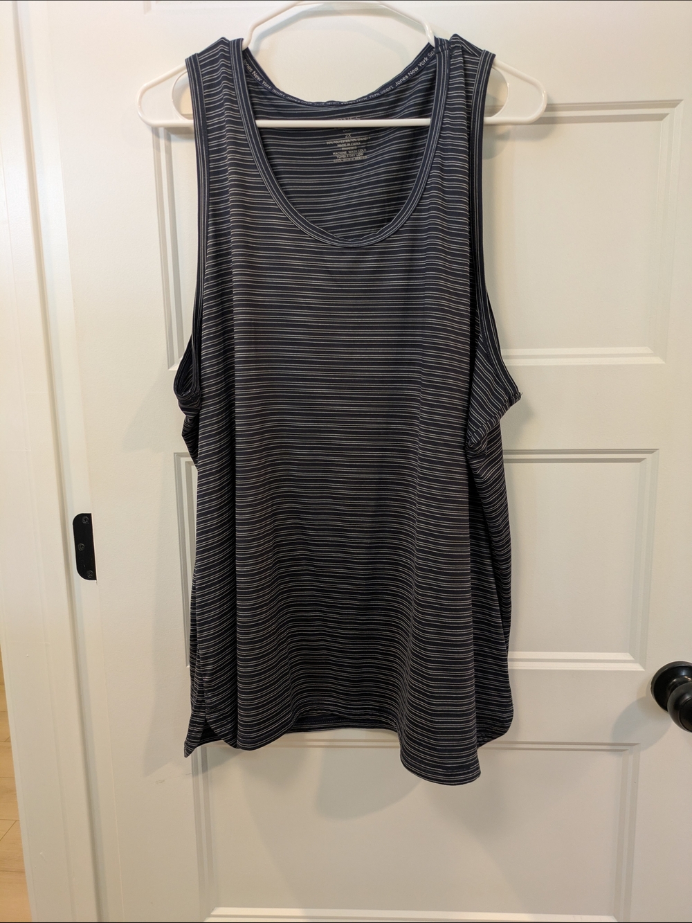 🔴 3/$15 Jones New York Navy and Gray Striped Tank Top